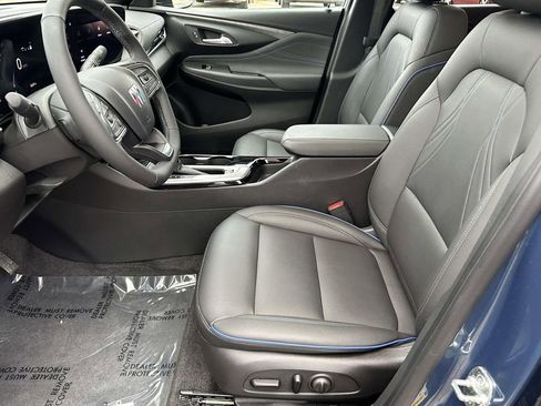 Certified 2024 Buick Envista Sport Touring w/ Convenience I Package image 19
