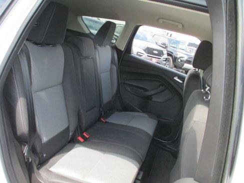 Used 2017 Ford Escape SE FWD image 22