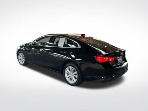Used 2025 Chevrolet Malibu LT FWD image 3