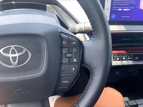 Used 2024 Toyota Prius Prime Premium FWD image 25