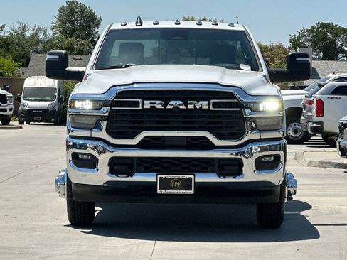New 2026 RAM 3500 Tradesman AWD/4WD image 10