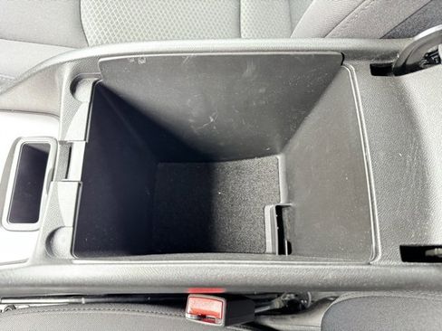 Used 2017 Chevrolet Malibu LT w/ Driver Confidence Package image 17