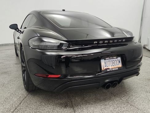 Used 2018 Porsche 718 Cayman GTS RWD image 18