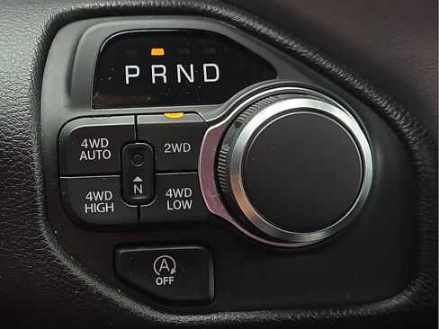 Used 2025 RAM 1500 Big Horn AWD/4WD image 16