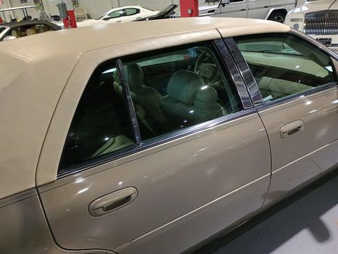 Used 2001 Cadillac De Ville FWD image 22