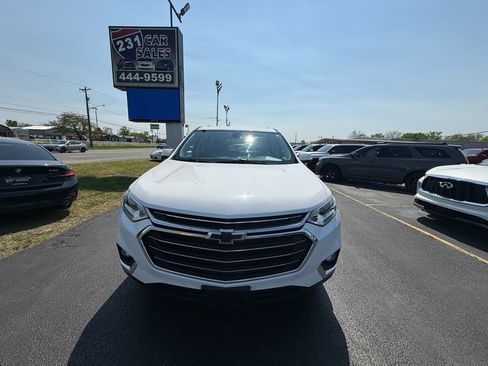 Used 2018 Chevrolet Traverse LT image 9