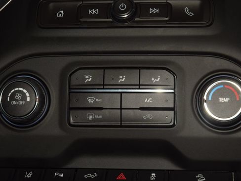 Used 2024 Chevrolet Silverado 2500 Custom w/ Custom Value Package AWD/4WD image 33