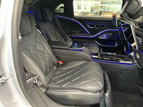Certified 2024 Mercedes-Benz Maybach S 580 4MATIC image 47