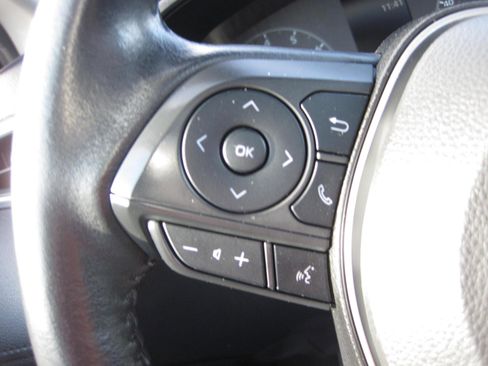 Used 2023 Toyota Corolla Cross LE w/ Moonroof Package image 14