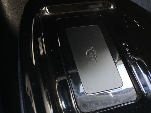 Used 2018 Toyota Prius Prime Advanced image 15