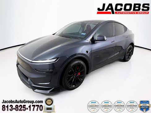Used 2026 Tesla Model Y 2WD image 1