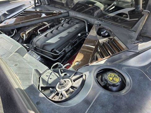 Used 2021 Chevrolet Corvette Stingray Premium Cpe w/ Z51 Performance Package RWD image 15