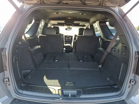 Certified 2023 Dodge Durango R/T w/ Tow 'N Go Package image 18