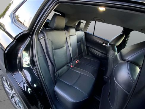 Used 2023 Toyota Corolla Cross XLE FWD image 19