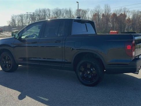 Used 2025 Honda Ridgeline Black Edition image 6