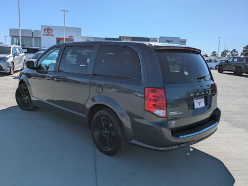 Used 2020 Dodge Grand Caravan GT image 5
