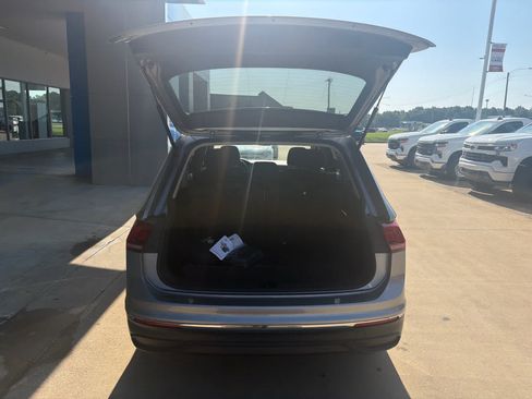 Used 2023 Volkswagen Tiguan S FWD image 6