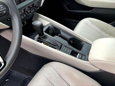 Used 2023 Honda Accord EX image 14