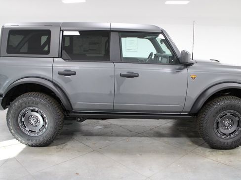 New 2025 Ford Bronco Badlands w/ Sasquatch Package image 10