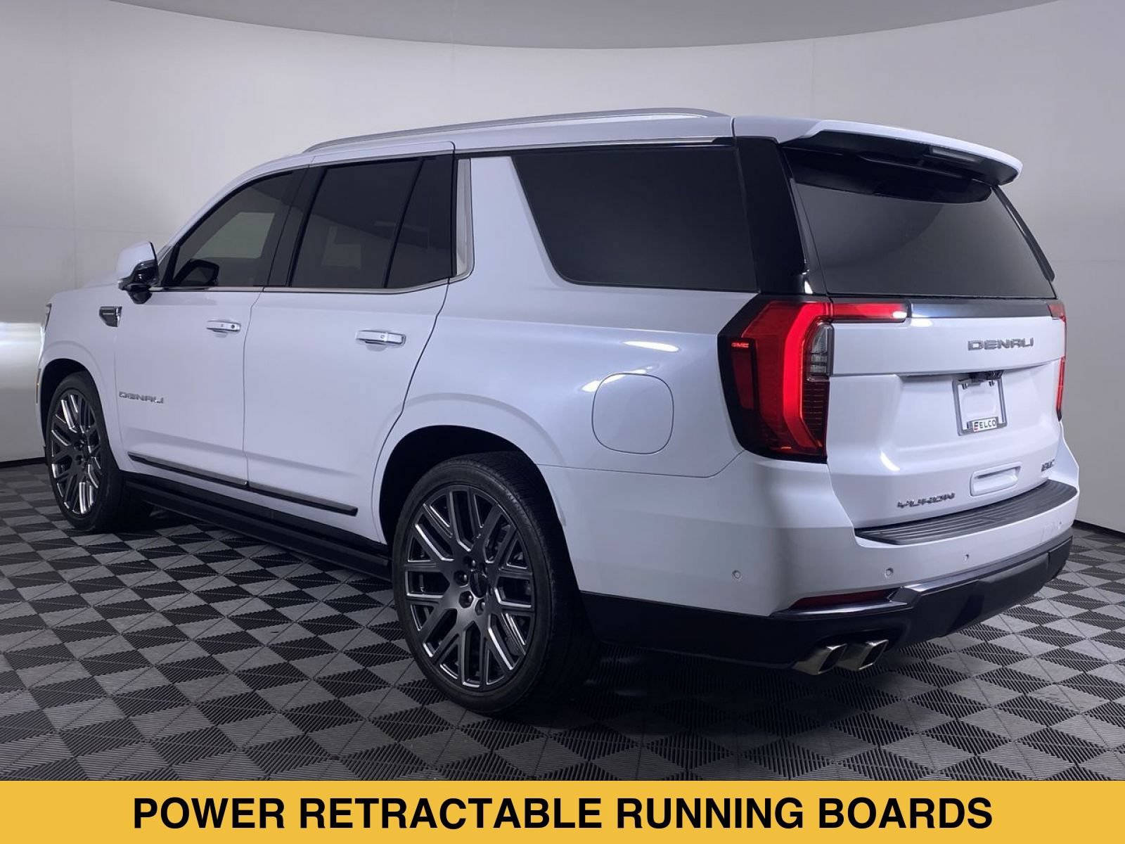Certified 2026 GMC Yukon Denali Ultimate w/ LPO, Floor Liner Package AWD/4WD image 21