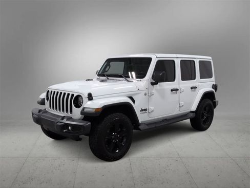 Certified 2020 Jeep Wrangler Unlimited Sahara image 4