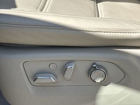Certified 2024 Cadillac Escalade Sport Platinum AWD/4WD image 14