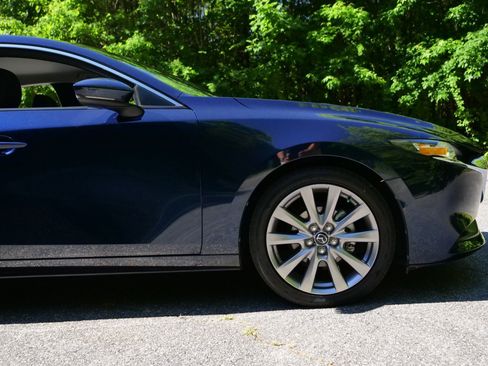 Used 2021 MAZDA MAZDA3 s FWD image 34