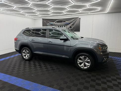 Used 2018 Volkswagen Atlas SEL image 2