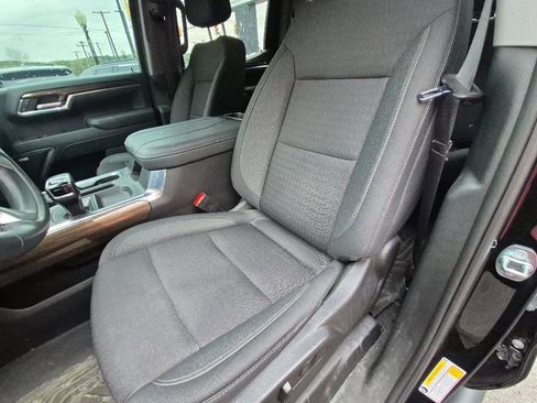 Used 2023 Chevrolet Silverado 1500 LT Trail Boss w/ Convenience Package II AWD/4WD image 11