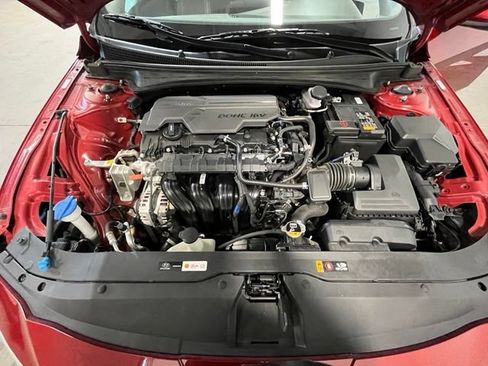 Used 2024 Hyundai Elantra SEL FWD image 27