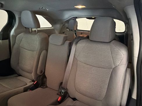 Used 2021 Toyota Sienna LE FWD image 13