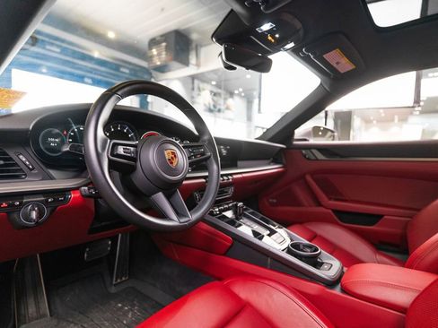 Certified 2020 Porsche 911 Carrera 4S AWD/4WD image 4