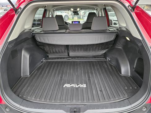 Used 2023 Toyota RAV4 XLE image 33