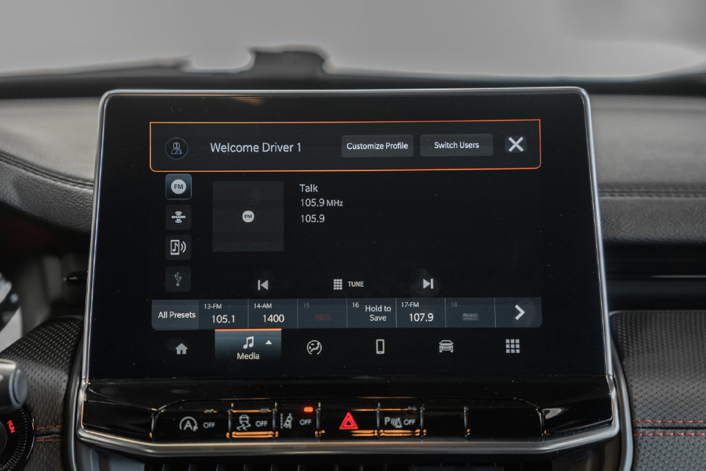 Certified 2025 Jeep Compass Trailhawk AWD/4WD image 23