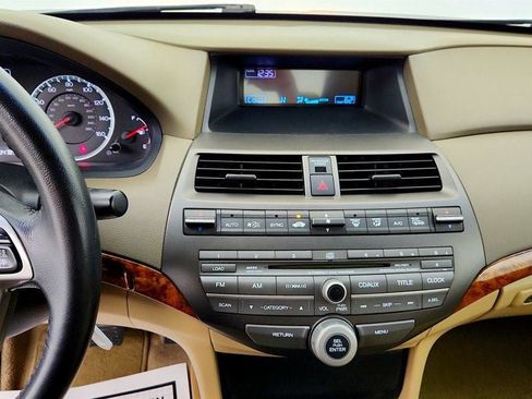 Used 2010 Honda Accord EX-L image 18