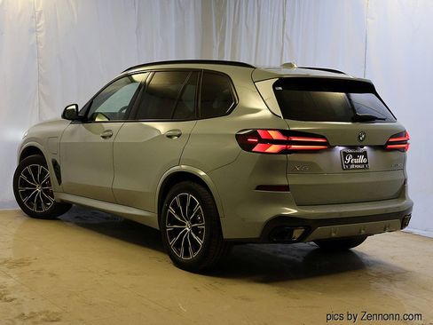 New 2026 BMW X5 xDrive50e w/ M Sport Package image 9