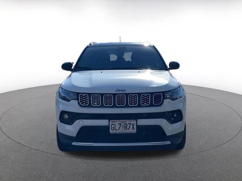 Used 2025 Jeep Compass Limited image 4