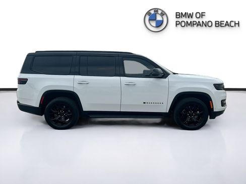 Used 2025 Jeep Wagoneer Series II image 8
