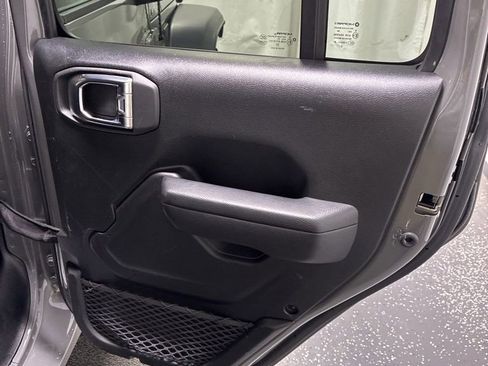 Used 2023 Jeep Wrangler Unlimited image 26