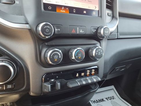 Used 2022 RAM 1500 Big Horn AWD/4WD image 21