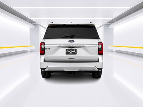 Used 2019 Ford Expedition Max Limited w/ Equipment Group 302A AWD/4WD image 4