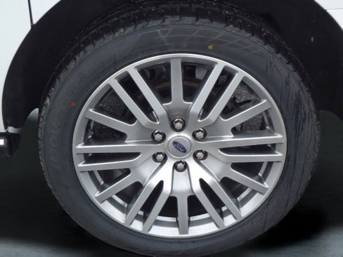 Used 2023 Ford Expedition Max Limited image 9