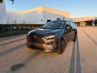 Used 2022 Toyota RAV4 LE FWD video 1