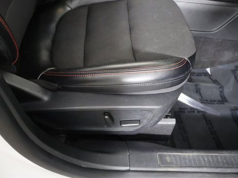 Used 2024 Ford Escape ST-Line Select w/ Tech Pack #2 AWD/4WD image 34