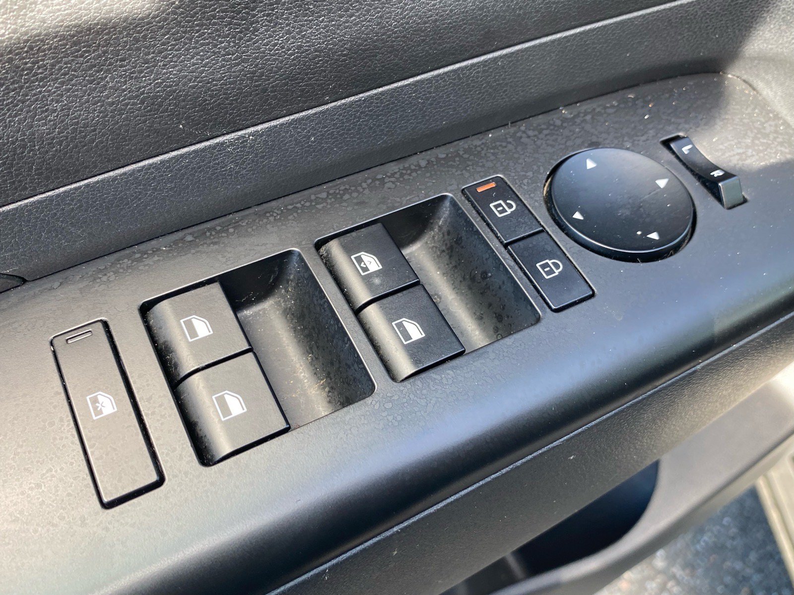 Used 2025 Hyundai Kona SEL AWD/4WD image 16