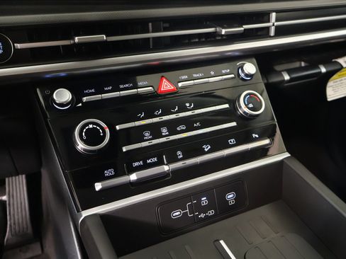 Certified 2026 Hyundai Santa Fe SE FWD image 7
