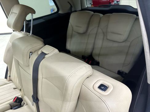 Used 2018 Mercedes-Benz GLS 450 4MATIC w/ Premium Package image 38