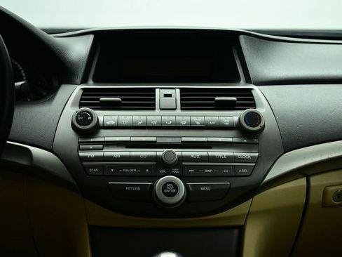 Used 2012 Honda Accord LX image 7