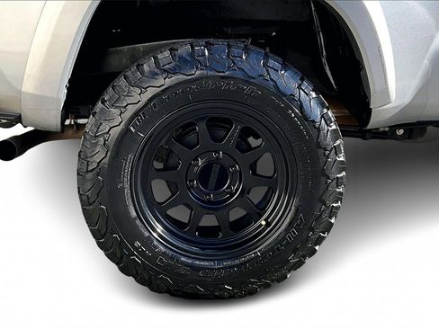 Used 2023 Toyota Tacoma SR5 image 33