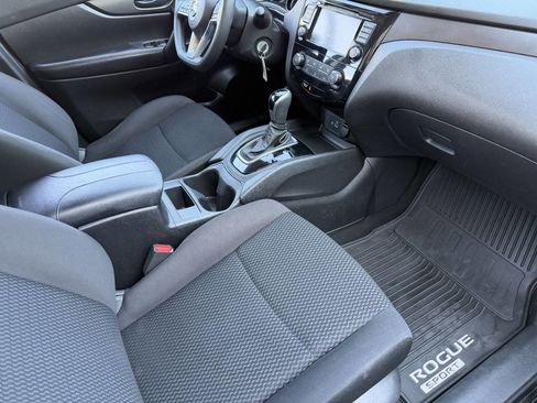 Used 2020 Nissan Rogue Sport S image 25